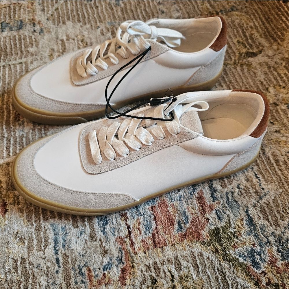 NWT Mens Express tie sneakers in white with suede details sz 9